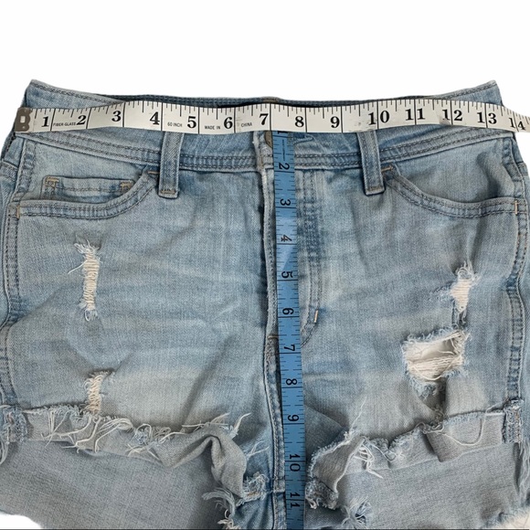 HOLLISTER denim shorts Size 25 light-wash High Rise Vintage Short high w… - Picture 4 of 9